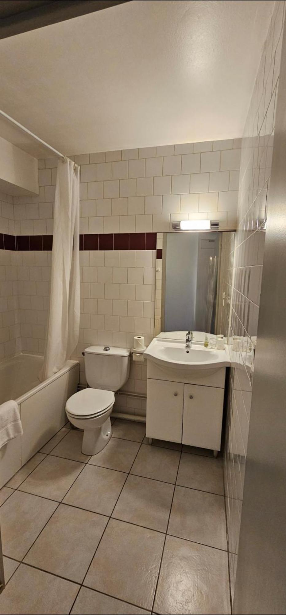 Hotel Lyon Sud, Pierre Benite, St Genis Laval Εξωτερικό φωτογραφία