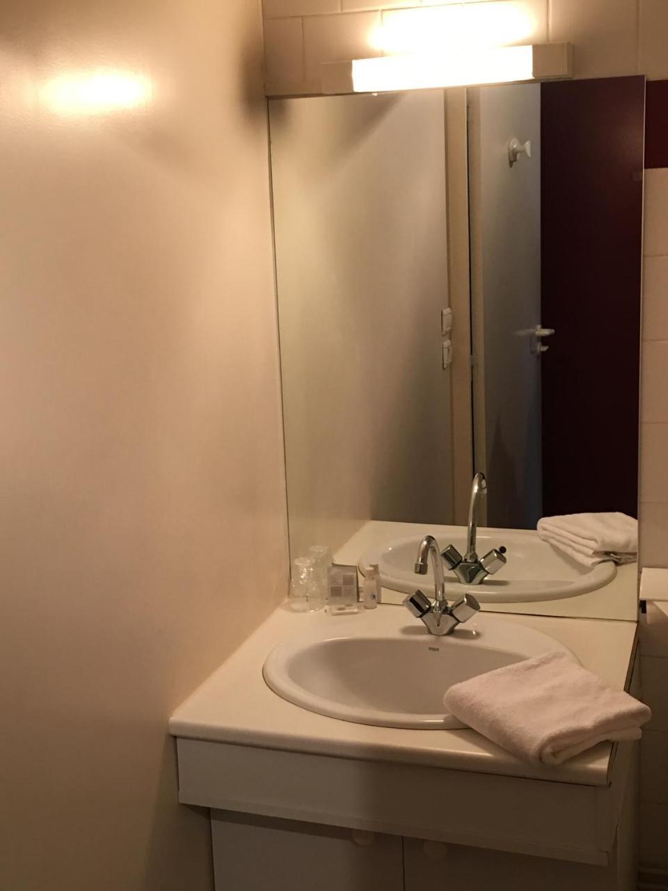 Hotel Lyon Sud, Pierre Benite, St Genis Laval Εξωτερικό φωτογραφία